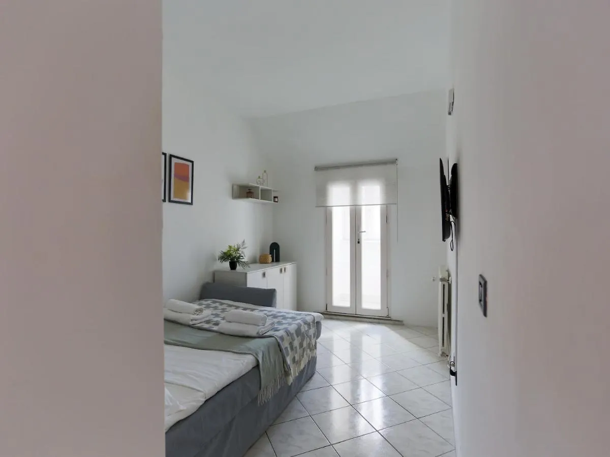 The Best Rent - Lovely Two-Room Apartment In Porta Romana ミラノ